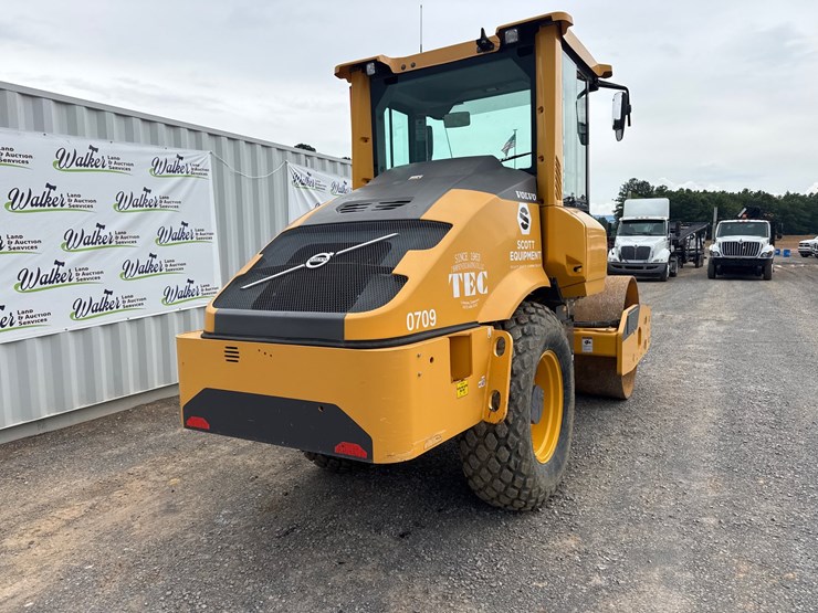 2021-volvo-sd75b-image-9