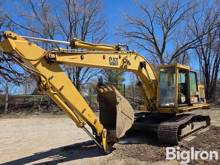 caterpillar-225-image-1