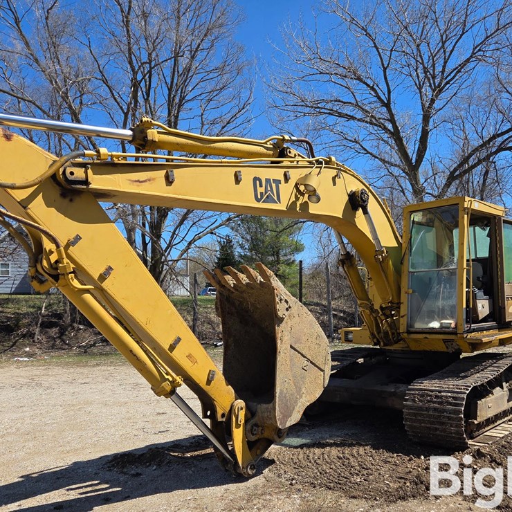 CATERPILLAR 225
