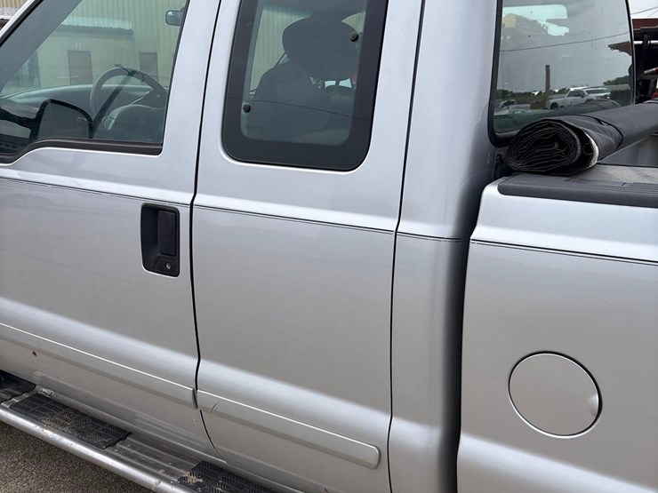 2001-ford-f250-image-21