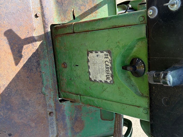 john-deere-4020-image-36