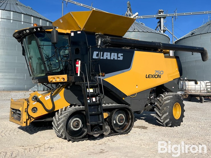 claas-750-c48-lexion-4wd-combine-image-1