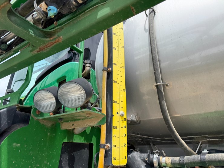 2016-john-deere-r4038-image-39