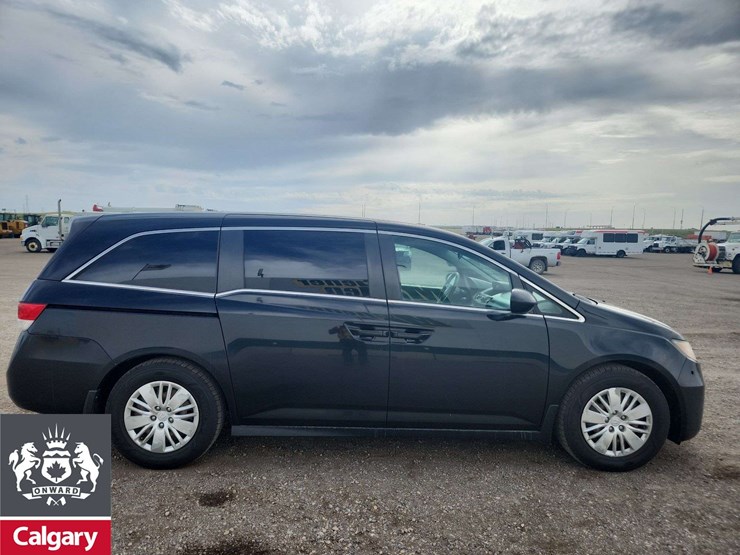 2016-honda-odyssey-image-6
