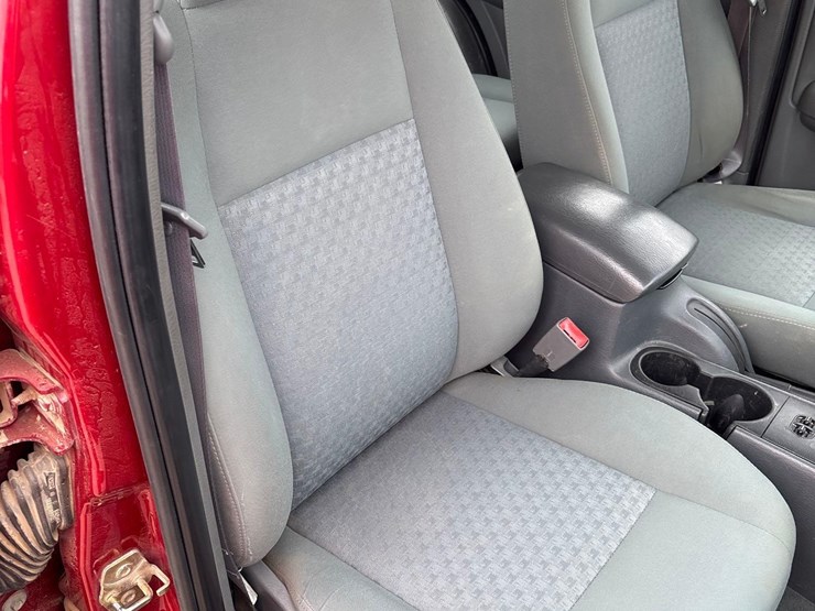 2005-jeep-liberty-sport-image-37