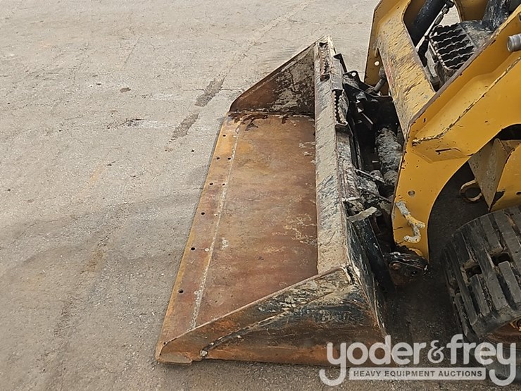 2018-caterpillar-249d-image-9