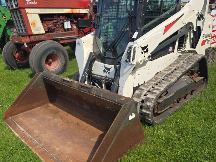 2020-bobcat-t595-image-1
