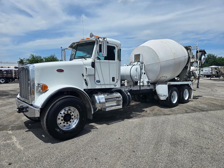 2014-peterbilt-365-image-4