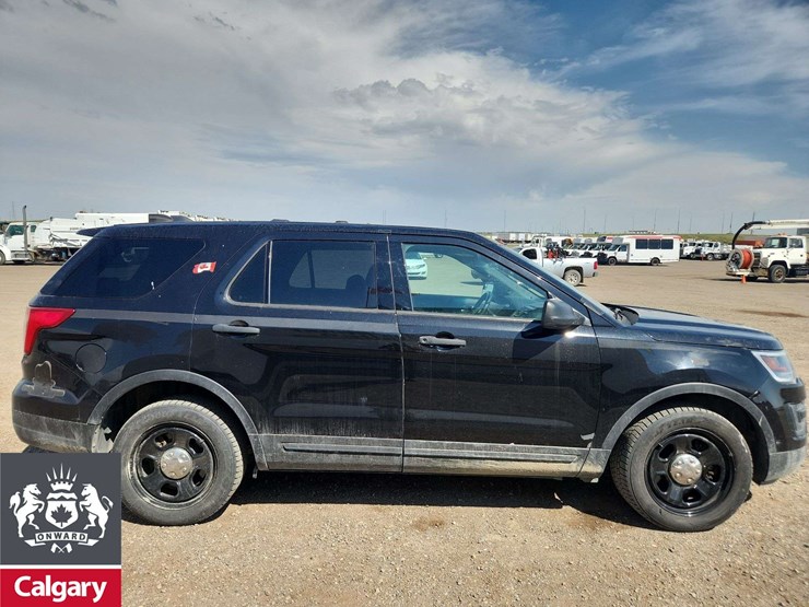 2019-ford-explorer-image-6