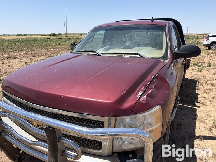 2013-chevrolet-1500-image-10