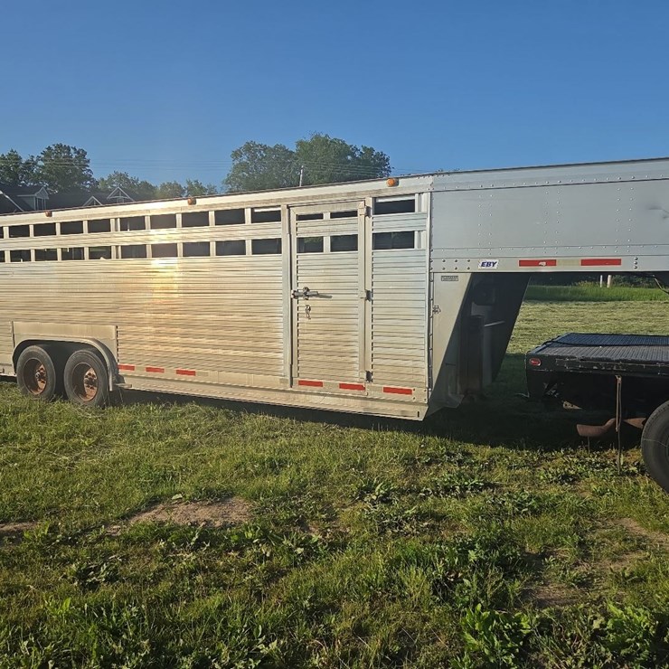 2002 Eby Ruffneck 8'x24' aluminum livestock trailer