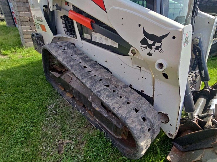 2020-bobcat-t595-image-13