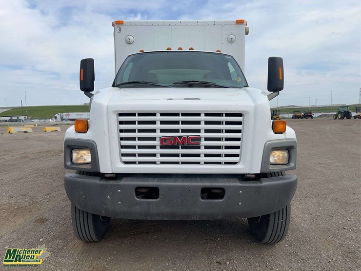 2005-gmc-topkick-c7500-image-9