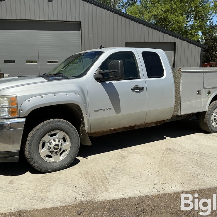 2011 CHEVROLET 2500