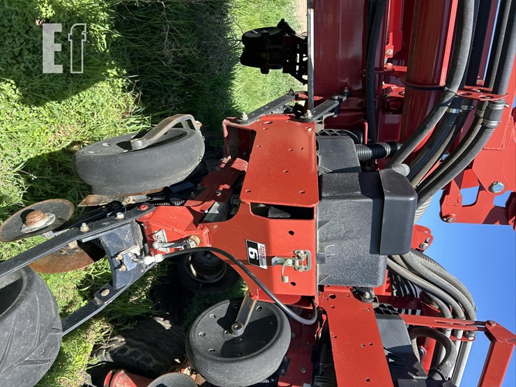 2015-case-ih-1265-image-23