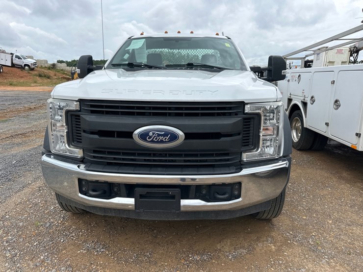 2019-ford-f450-image-8