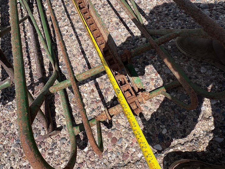 john-deere-200-image-13