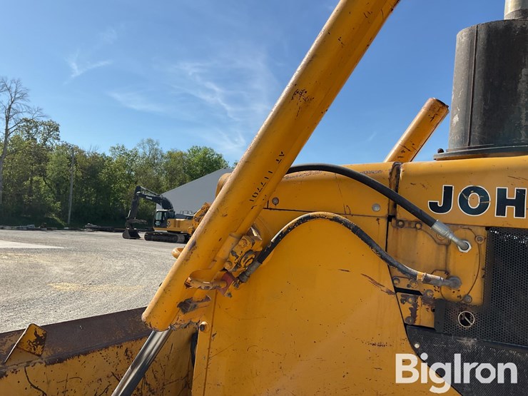 1990-deere-850b-image-17