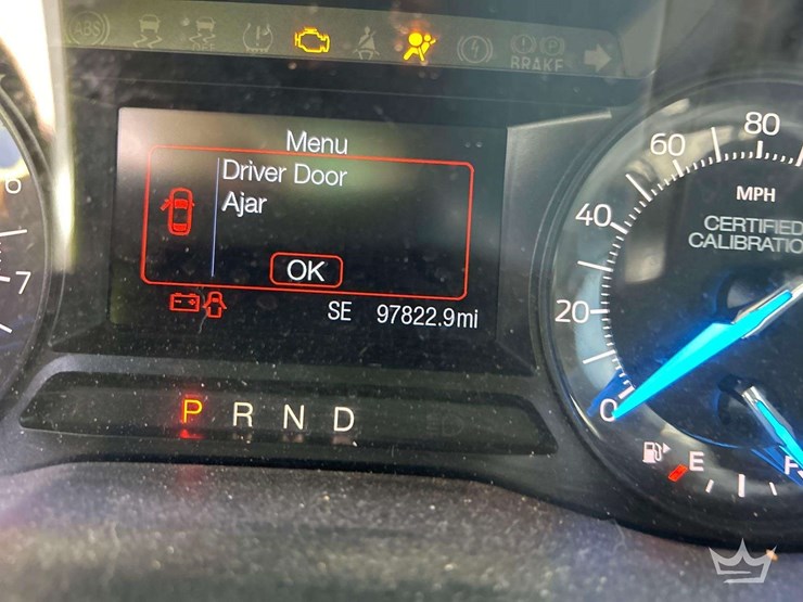 2016-ford-explorer-image-5