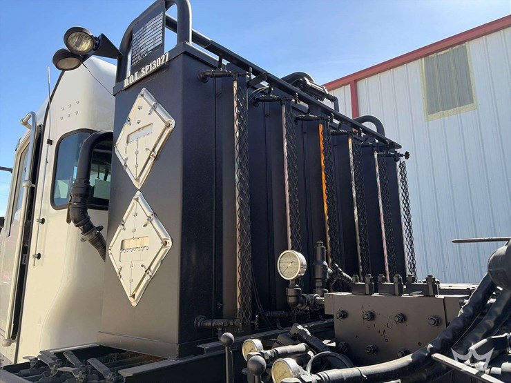 2014-kenworth-t400-image-21