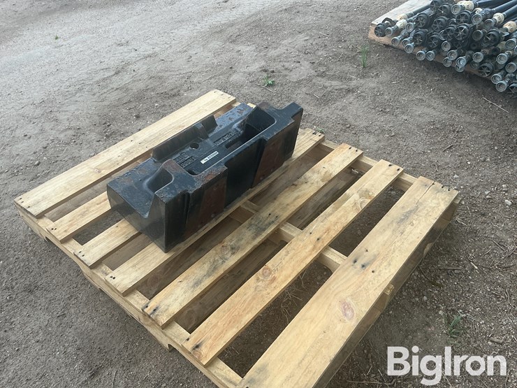 case-ih-87448319-weight-bracket-image-7