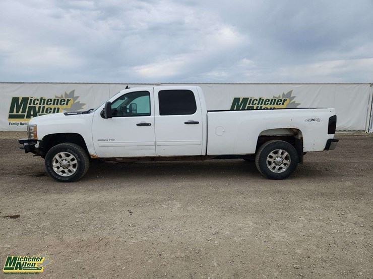 2012-chevrolet-silverado-3500hd-image-7