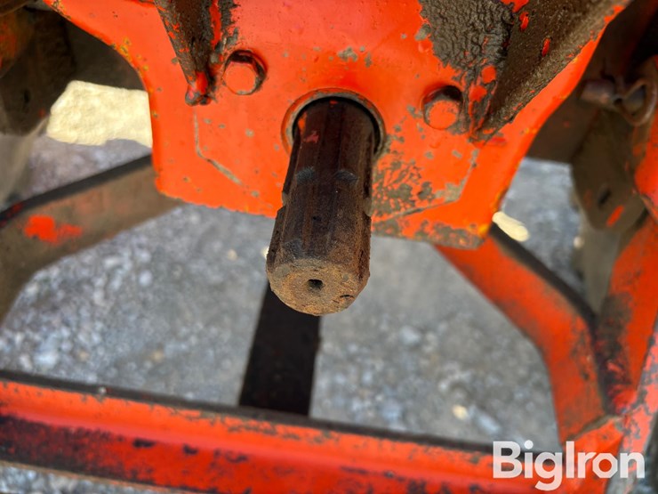 1962-allis-chalmers-d19-image-11