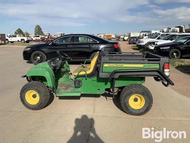 john-deere-gator-image-8