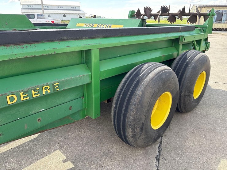 john-deere-785-image-28