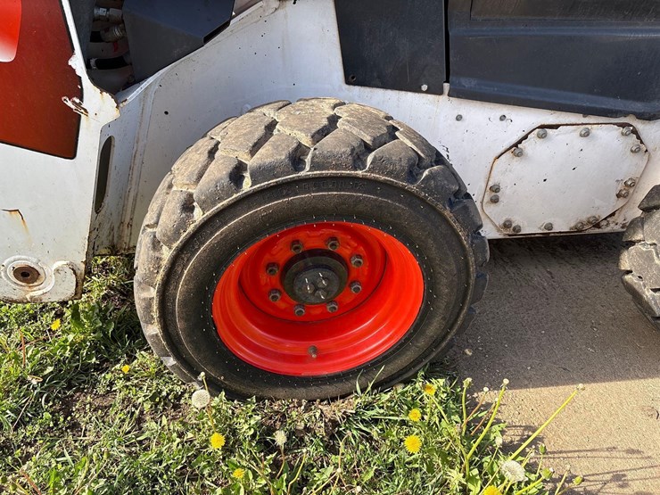 2021-bobcat-s76-image-9