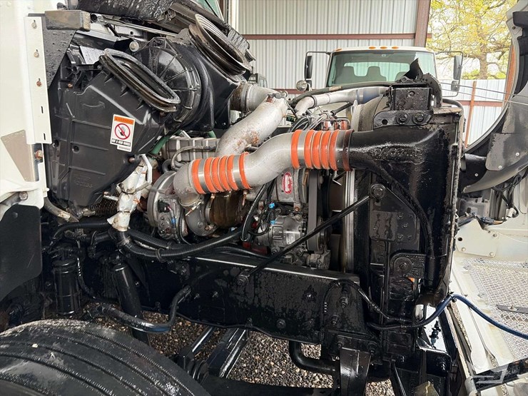 2014-kenworth-t370-image-18
