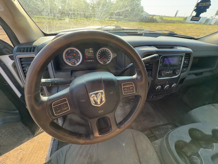 2014-dodge-3500-image-13