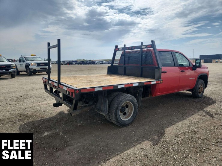 2020-chevrolet-silverado-3500hd-image-3
