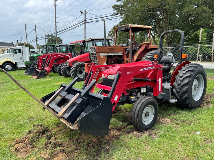 2010-massey-ferguson-2635-image-1