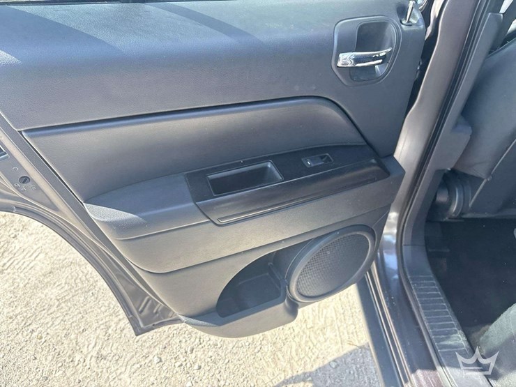 2017-jeep-patriot-image-16