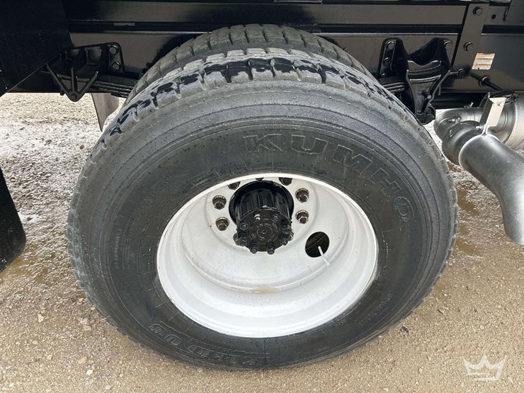 2015-ford-f750-image-35