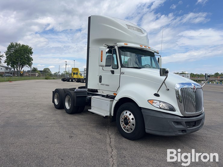 2016-international-prostar-image-3
