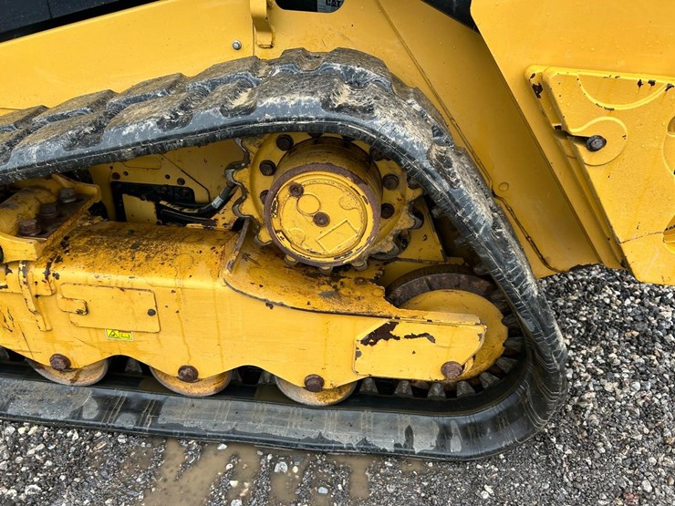 2022-caterpillar-259d3-image-19