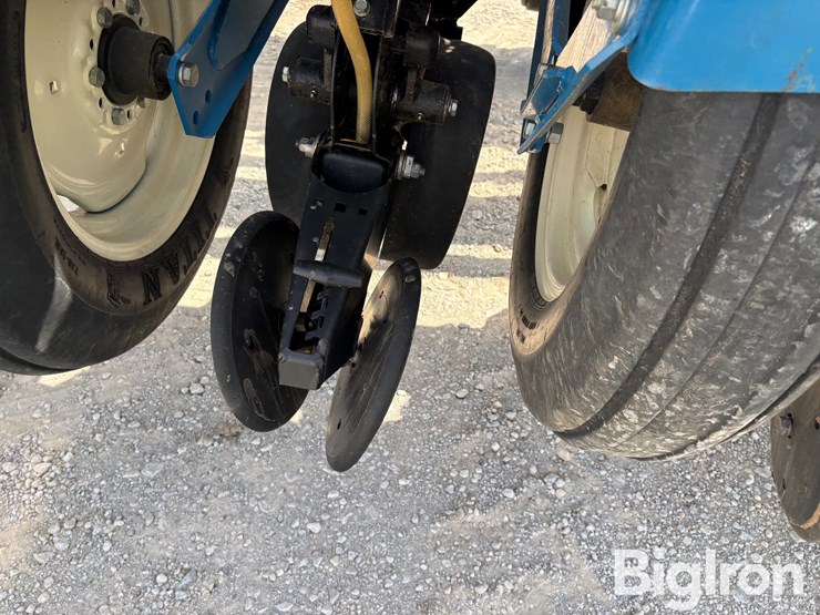 kinze-3800-image-20