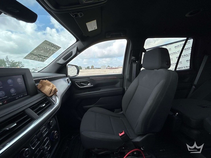 2022-chevrolet-tahoe-image-20