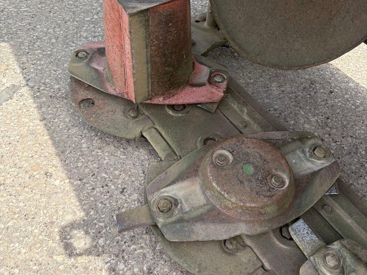 john-deere-265-image-19