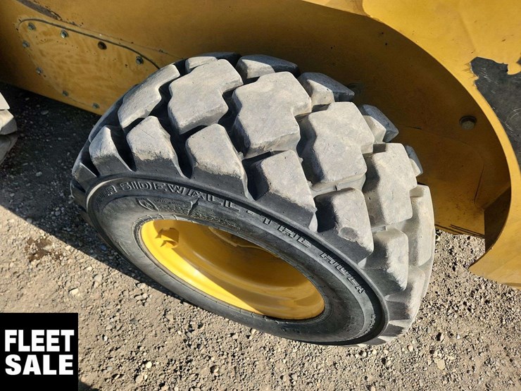 caterpillar-252b-image-23