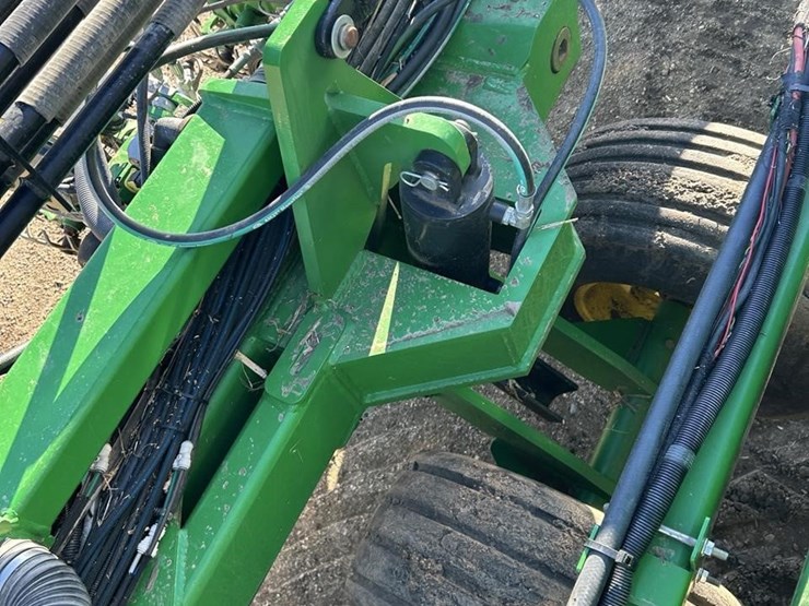 2023-john-deere-db90-image-83