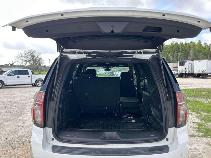 2022-chevrolet-tahoe-image-27