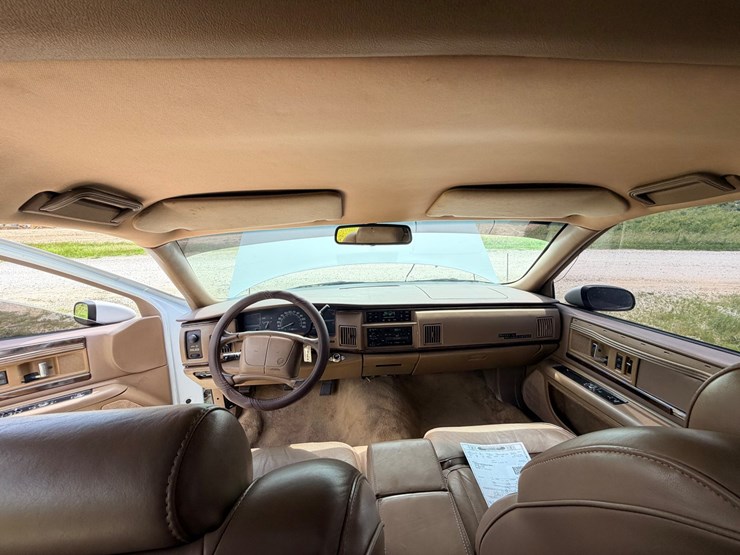 #24067-•-1994-buick-roadmaster-passenger-car-image-57