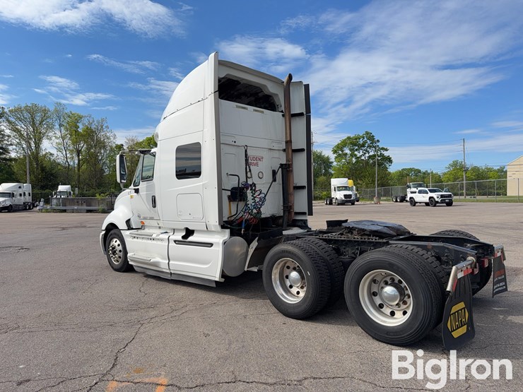 2016-international-prostar-image-7