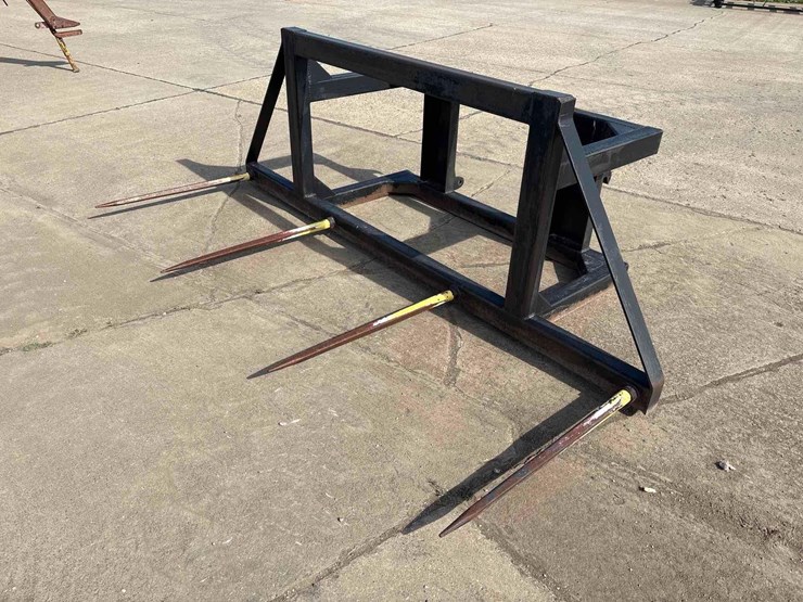 euro-mount-4-prong-bale-spear-image-1
