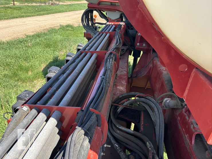 2015-case-ih-1265-image-52