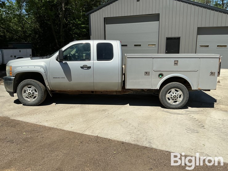 2011-chevrolet-2500-image-8