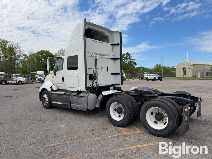 2016-international-prostar-image-7